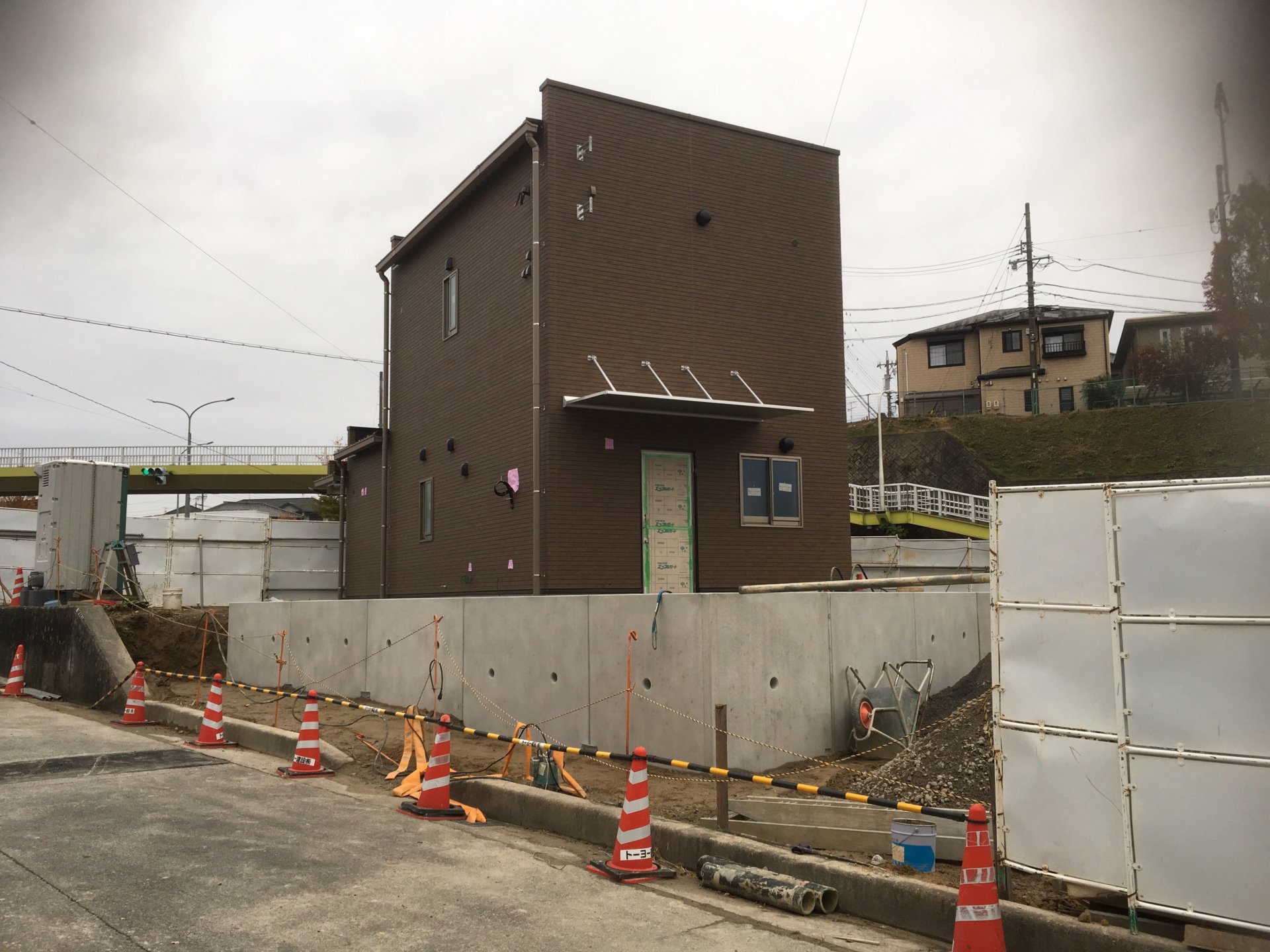 岡崎井田町東城歩道橋付近に交番が新しく建設中! 岡崎にゅーす